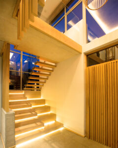 Scala di design con illuminazione a led
